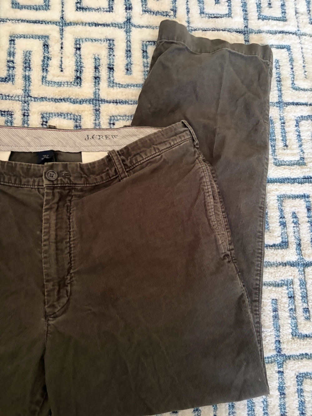 Vintage J.Crew Men Pants Olive Green Casual Chinos - Picture 2 of 4